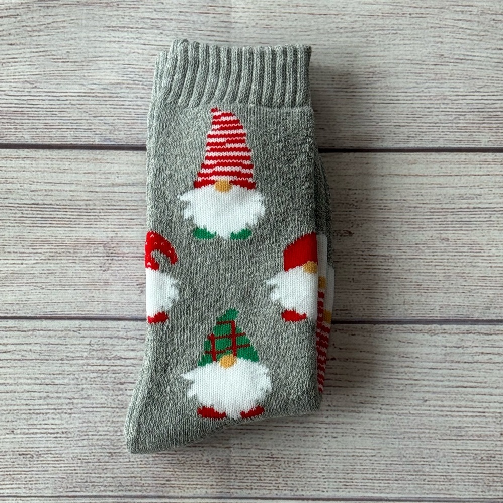 NEW Women’s Gnome Holiday Socks